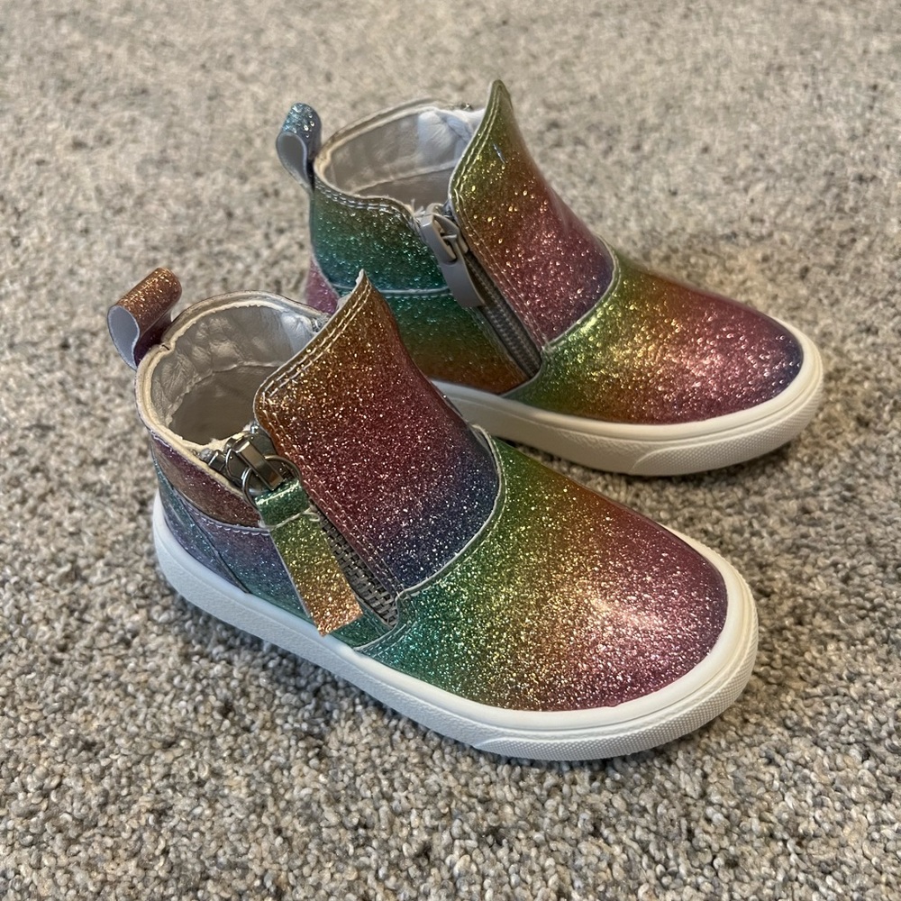 Sparkle in Pink Rainbow Boots. Size 6 toddler. New.